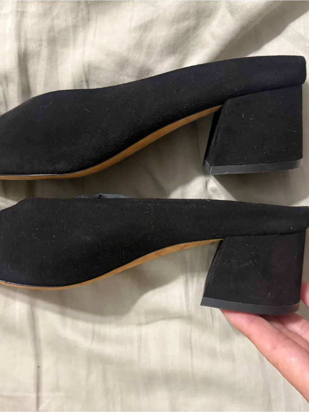 Vince suede pointed